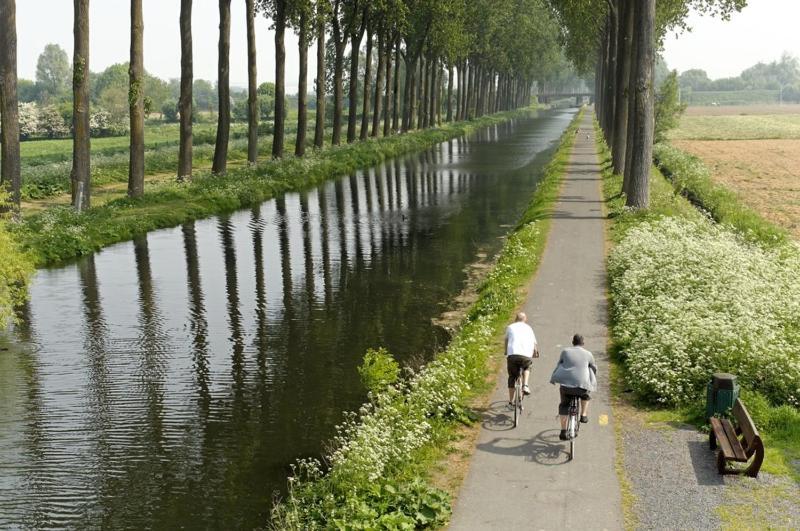 Huisje Aan De Schelde Spiere Εξωτερικό φωτογραφία
